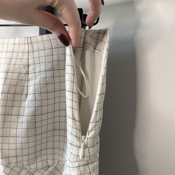 Joie Porcelain Botan Plaid Mini Skirt Size 8 - Picture 3 of 6